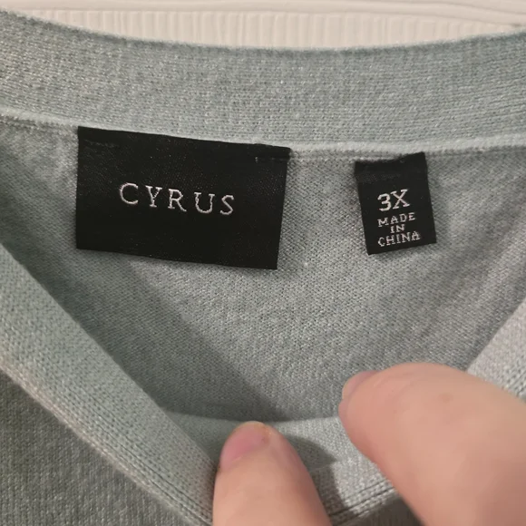 Cyrus Light Mint Green Lightweight Oversized Knit Top - Picture 4 of 5